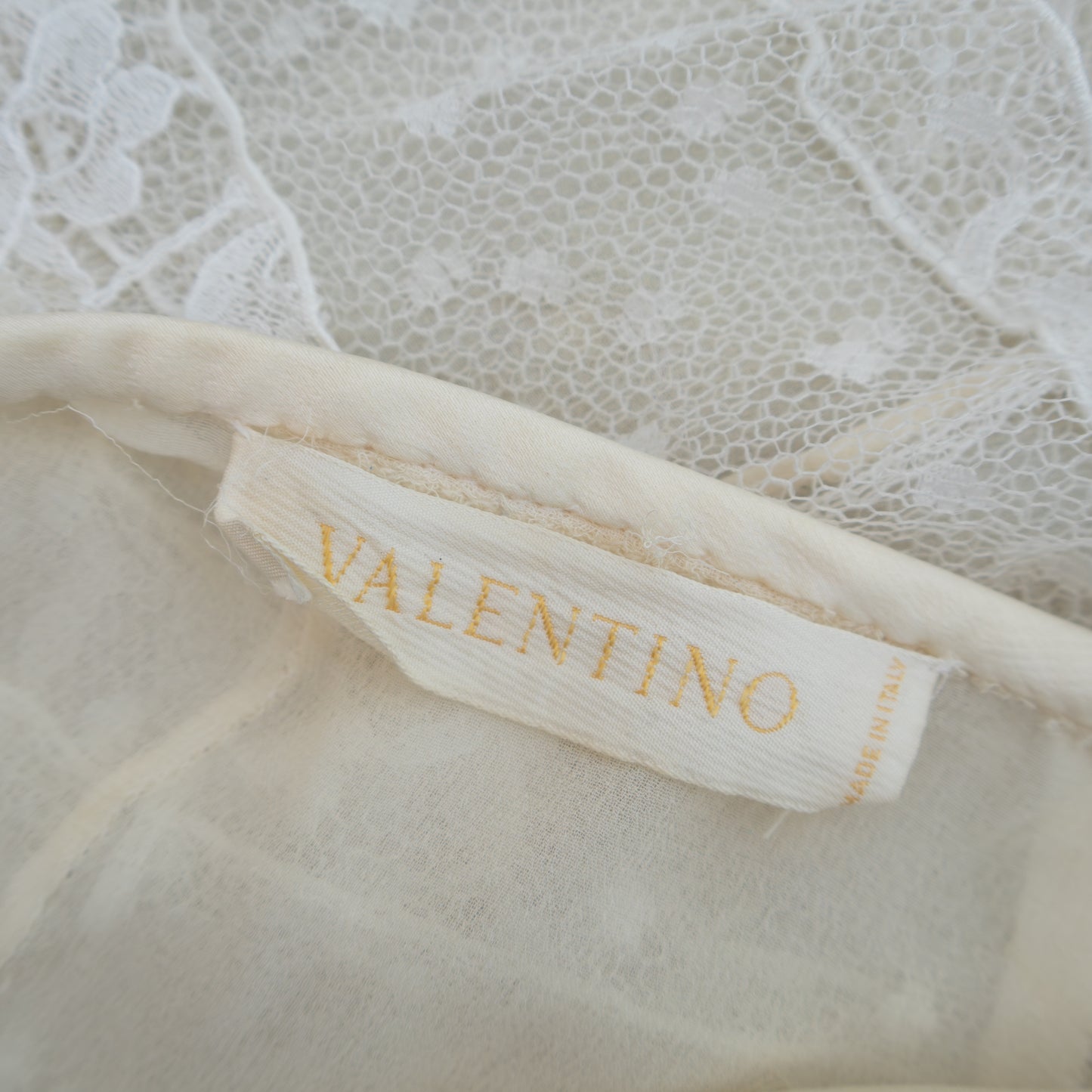 Extra Rare Vintage Valentino White Corset & Skirt Set with Crystal Fringe – Runway 2004 – Size S–M (US 4–6)