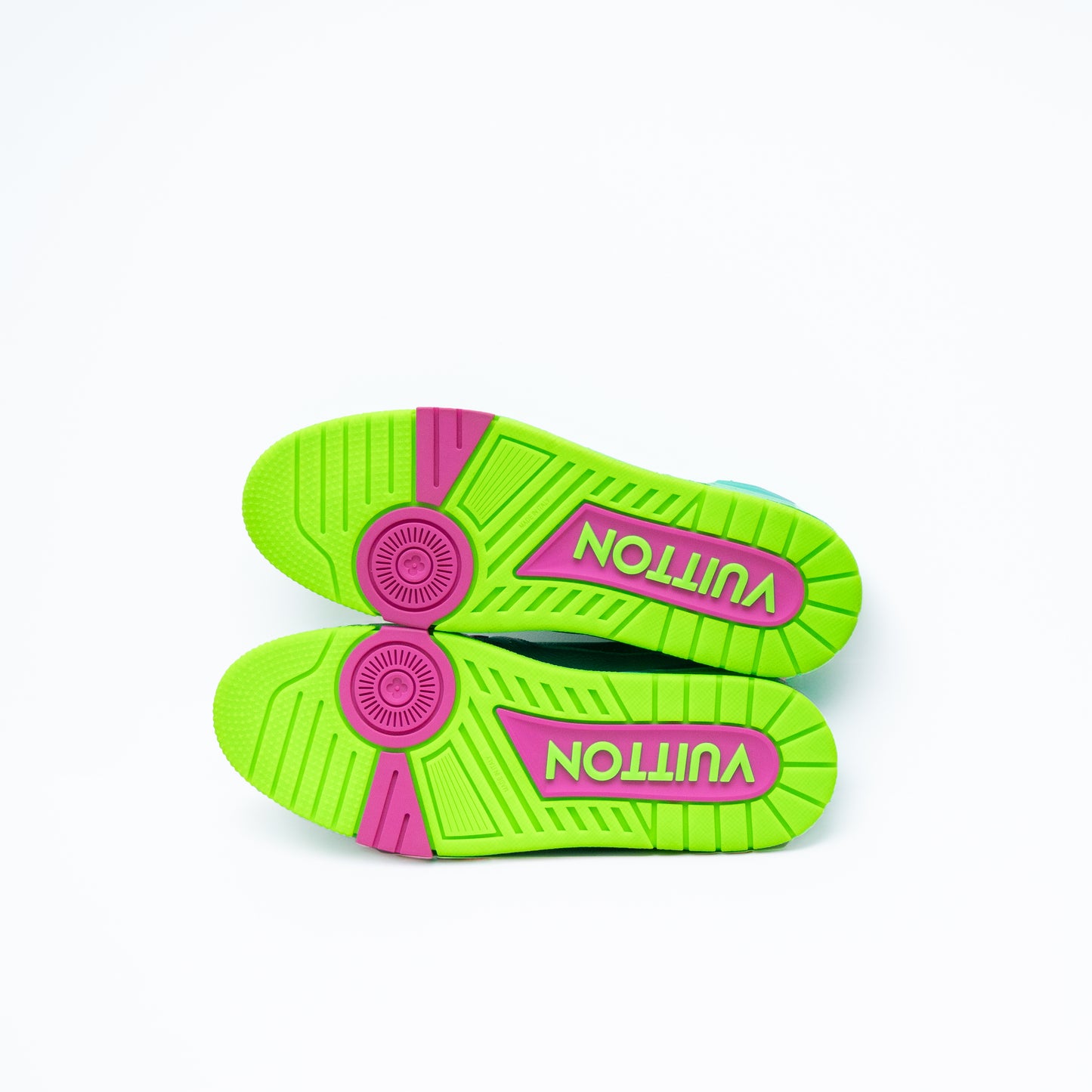 Louis Vuitton LV Trainer Sneakers – Virgil Abloh SS19 – Gradient Green/Pink – Size US 8 / EU 41 / UK 7 – FD1211