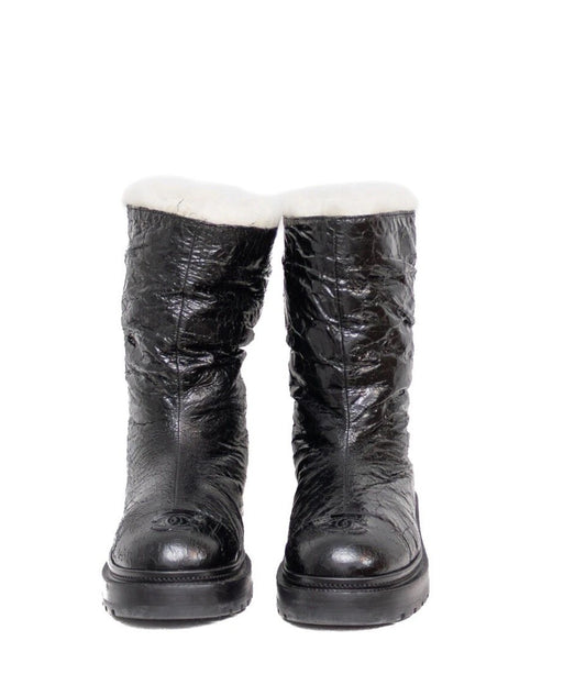 Chanel Black Crackled Leather Shearling-Lined Winter Boots – Size 36.5 C/US 6.5
