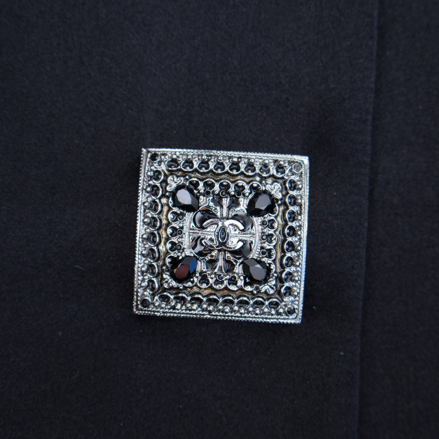 CHANEL 2011 Paris-Byzance Black Silk CC Crystal Button Blazer FR 46 US 14