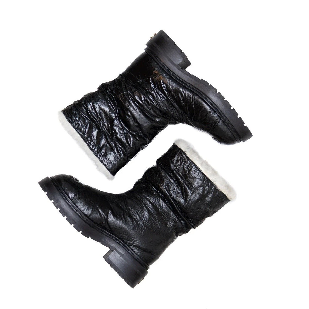 Chanel Black Crackled Leather Shearling-Lined Winter Boots – Size 36.5 C/US 6.5