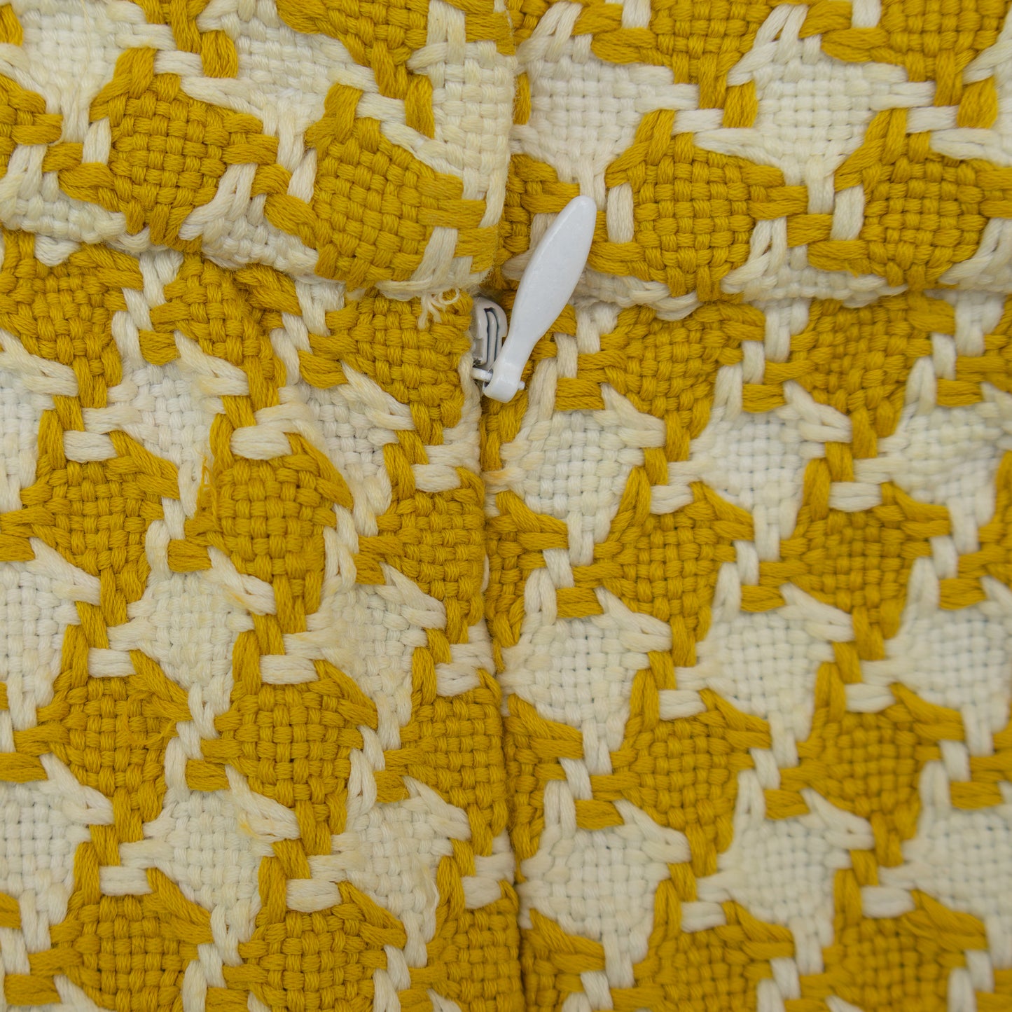 RARE Dolce & Gabbana Yellow Houndstooth Crystal Fringe Skirt – Size IT 38 (US 2 / UK 6)