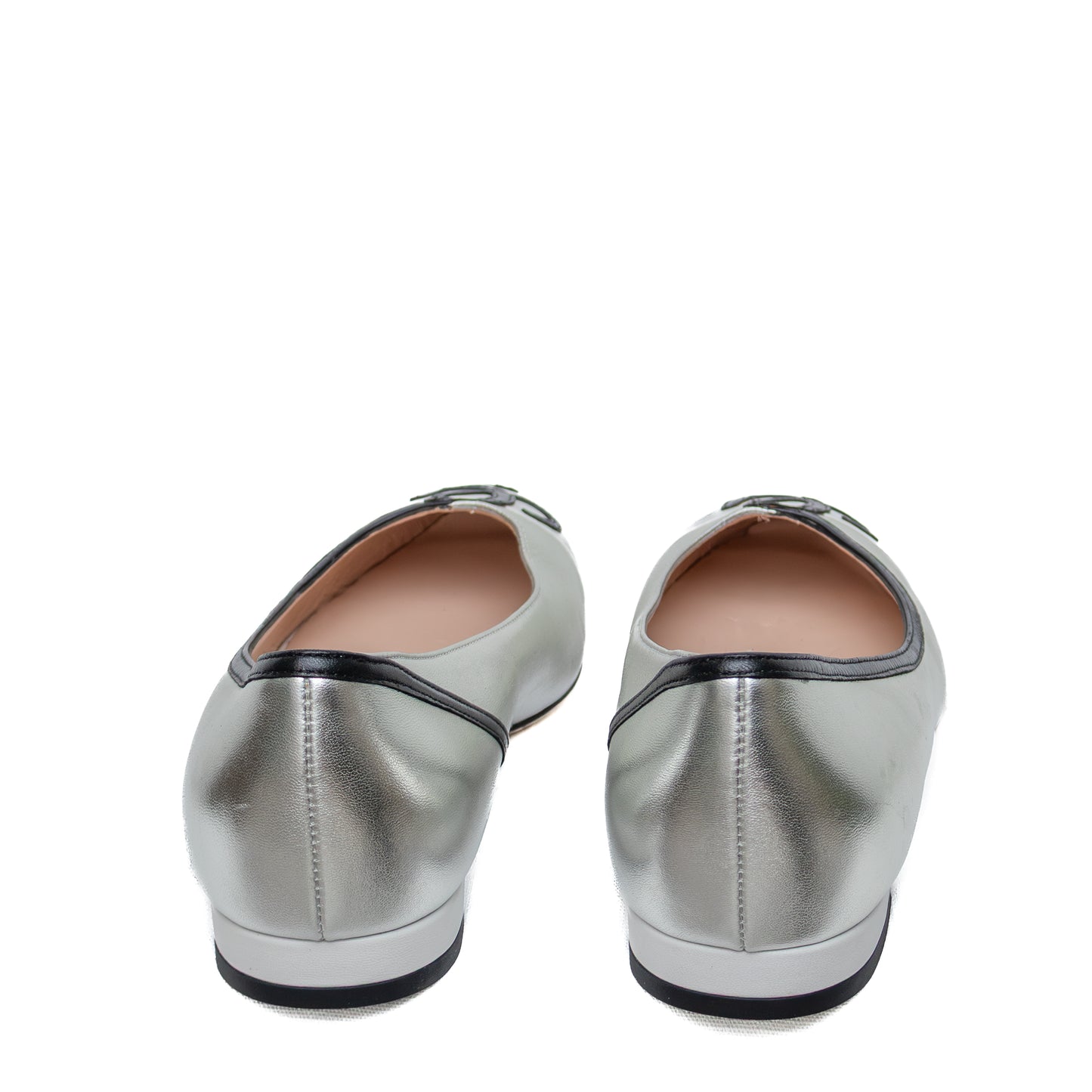 Gucci Metallic Silver Leather Ballet Flats with Embroidered G – EU 38 / US 8 / UK 5.5